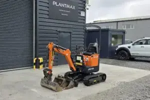 Develon DX10Z Micro Digger 1.2 ton, 2024 *ONLY 330 HOURS* - SKU 2072