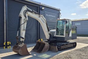 Terex HR32 Midi Digger 8 ton, 2004 - SKU 2181