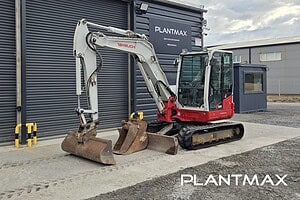 Takeuchi TB260 Midi Digger 6 ton, 2015 - SKU 2704
