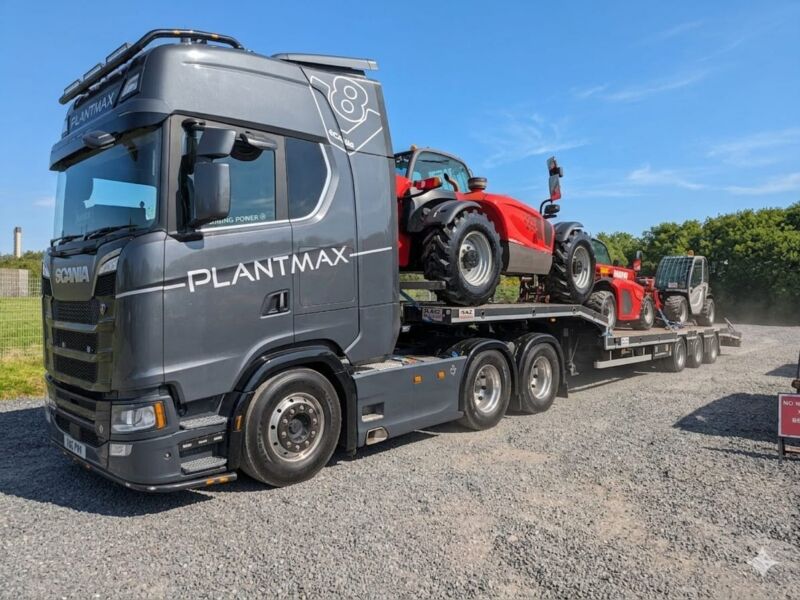 Image for the Tweet beginning: Fully loaded.. fresh Manitou's out
